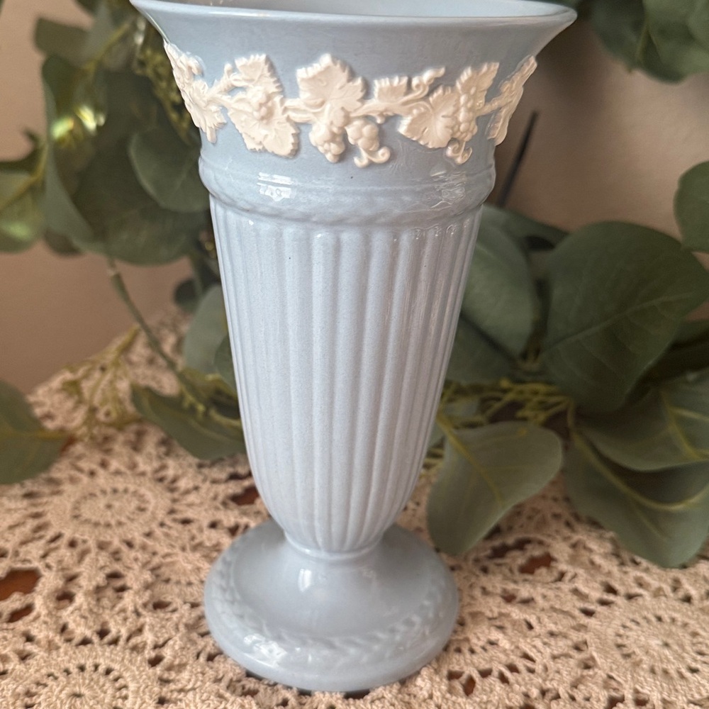 Vintage Wedgewood vase